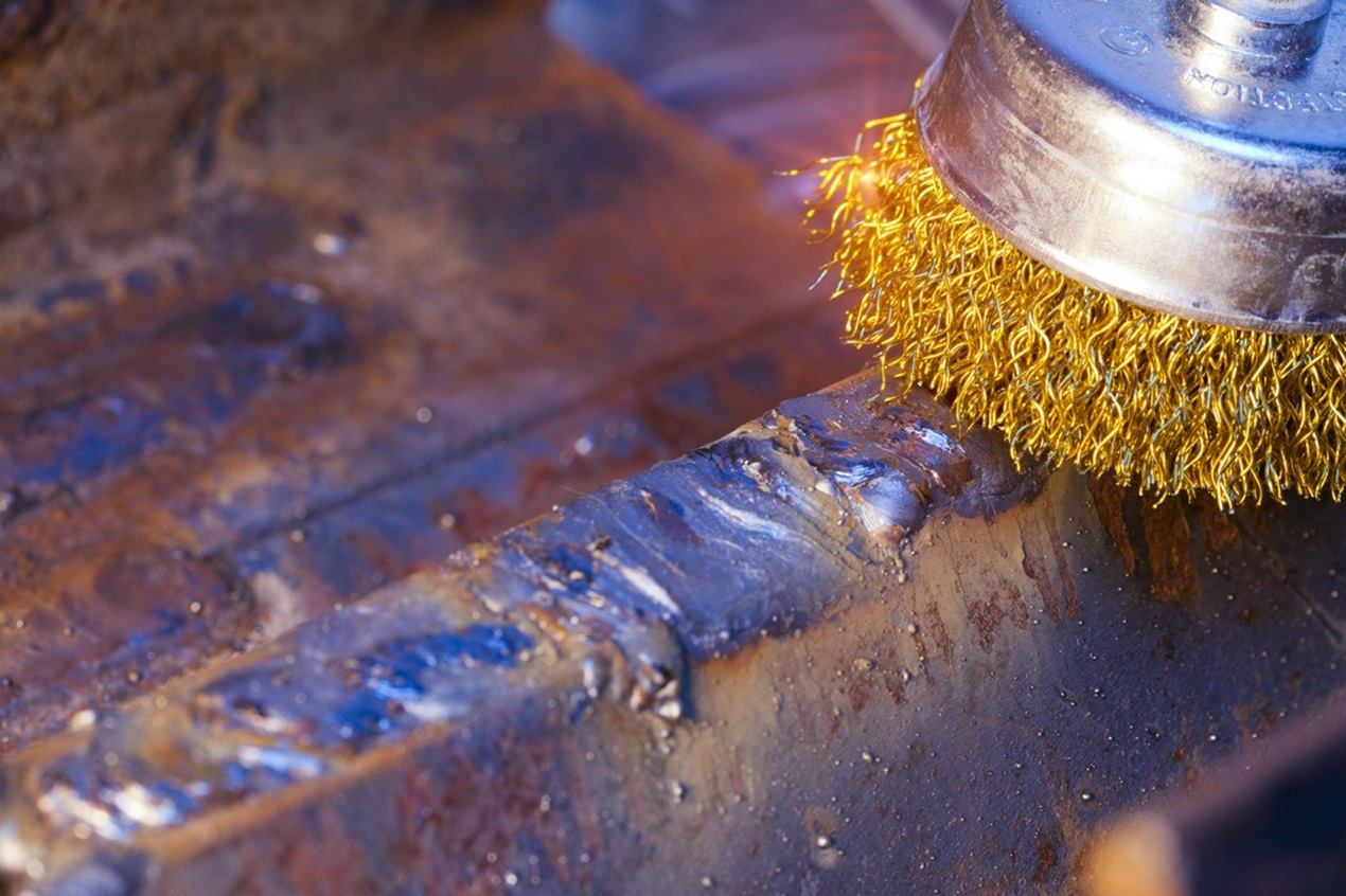 Jak działają automaty do usuwania zgorzelin?