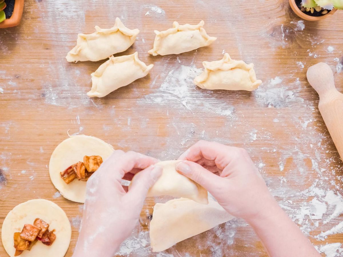 Jak zrobić szybko pierogi i nie stracić smaku?